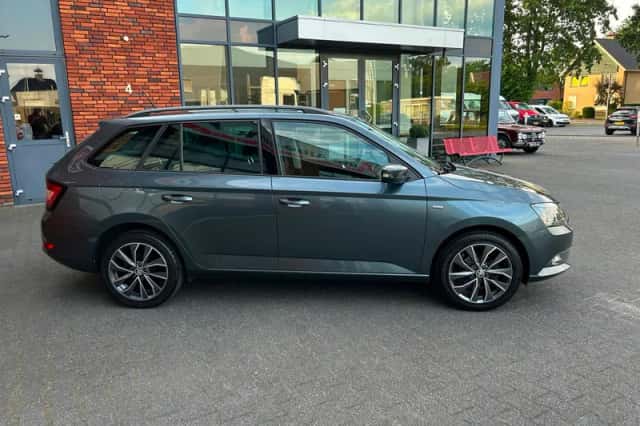 Škoda Fabia (2017) thumbnail 3