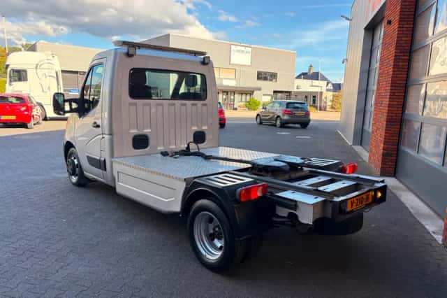 Opel Movano (2017) thumbnail 5