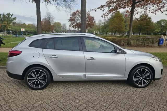 Renault Mégane (2013) thumbnail 1