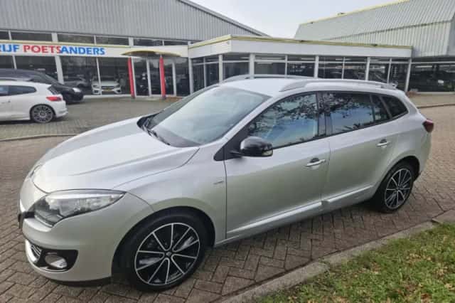 Renault Mégane (2013) thumbnail 4