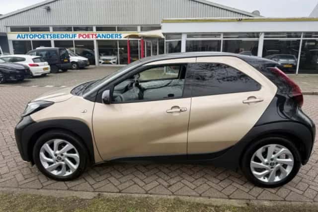 Toyota Aygo X (2023) thumbnail 4