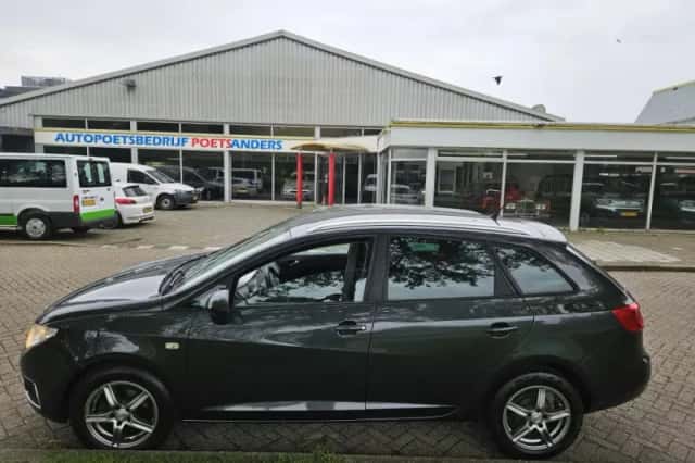 SEAT Ibiza (2011) thumbnail 5