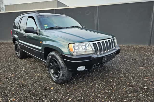 Jeep Grand Cherokee (2002) thumbnail 1