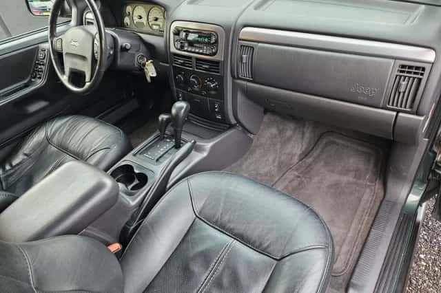 Jeep Grand Cherokee (2002) thumbnail 4