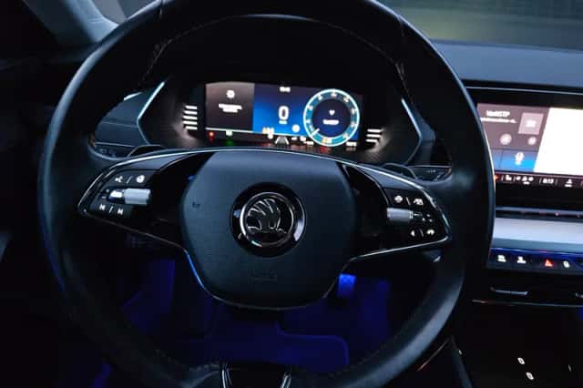 Škoda Octavia (2021) thumbnail 5