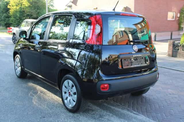 Fiat Panda (2015) thumbnail 3