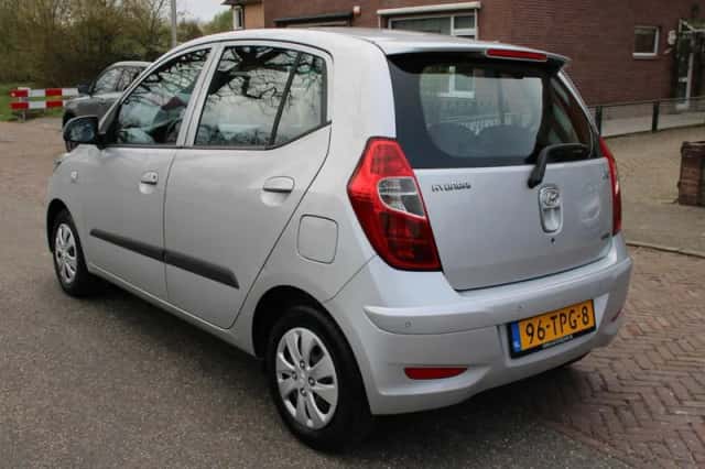 Hyundai i10 (2012) thumbnail 3
