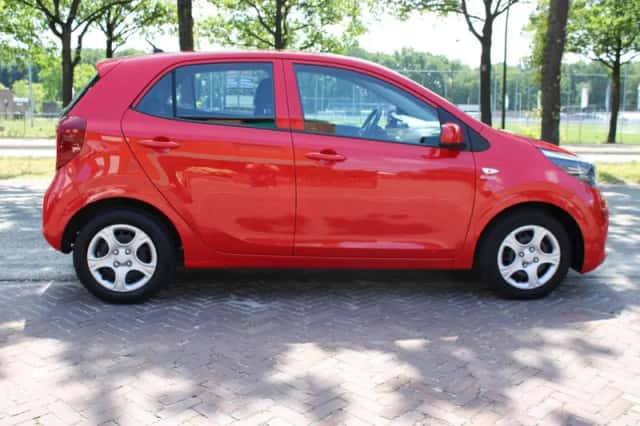 Kia Picanto (2018) thumbnail 6
