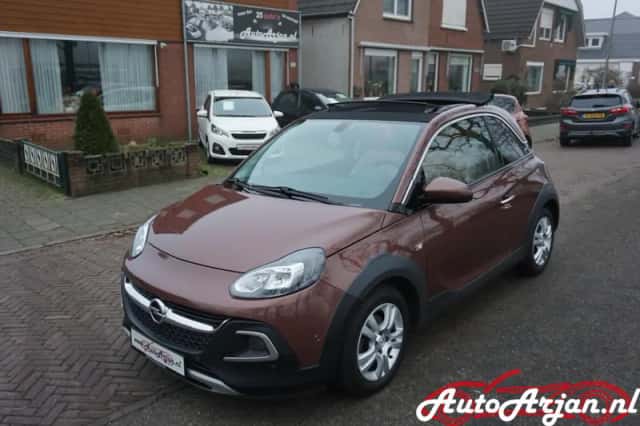 Opel Adam (2016) thumbnail 2