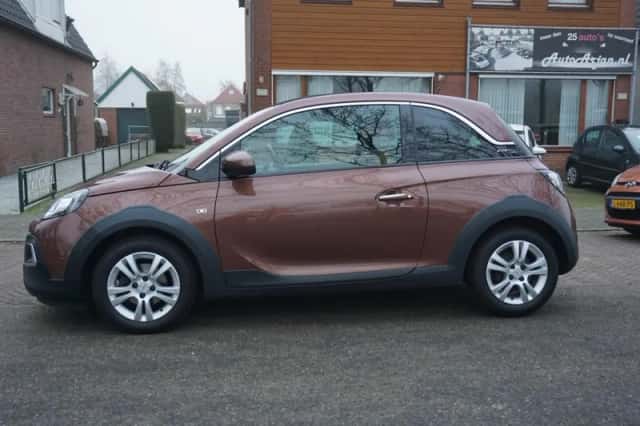 Opel Adam (2016) thumbnail 6
