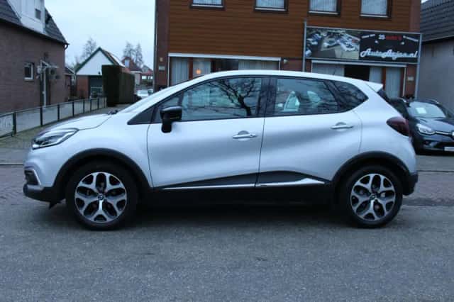 Renault Captur (2019) thumbnail 3