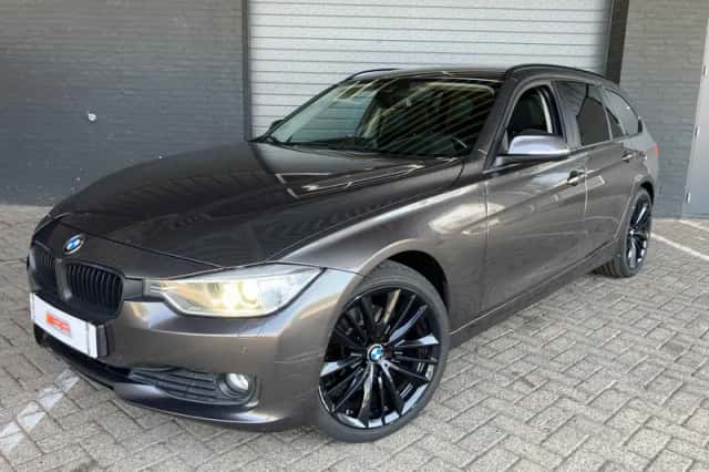 BMW 3-Serie (2013) thumbnail 1