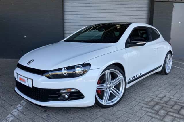Volkswagen Scirocco (2009) thumbnail 1