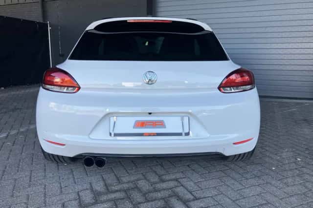 Volkswagen Scirocco (2009) thumbnail 5