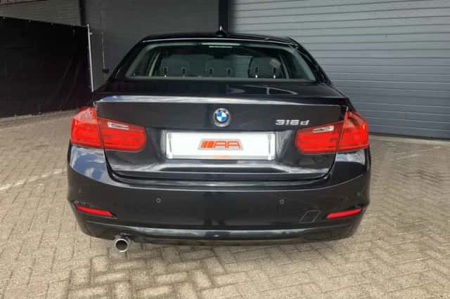 BMW 3-Serie (2013) thumbnail 6
