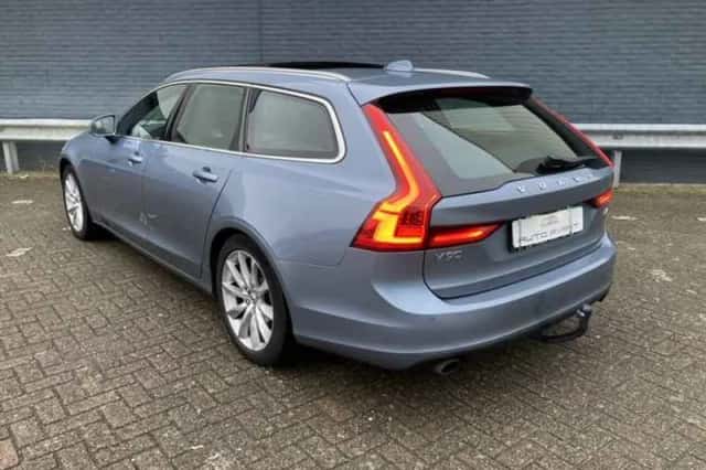 Volvo V90 (2016) thumbnail 5