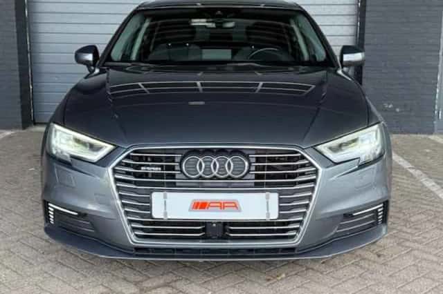 Audi A3 (2016) thumbnail 5