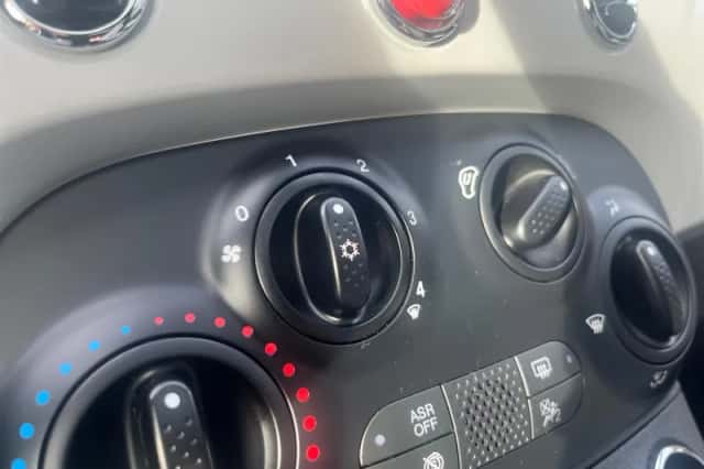 Fiat 500 (2020) thumbnail 5
