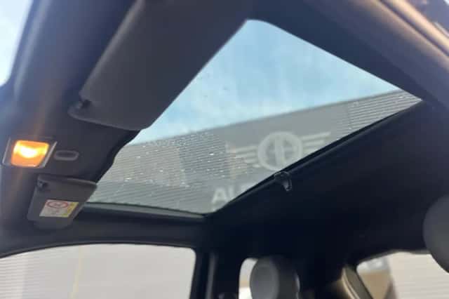 Fiat 500 (2021) thumbnail 3