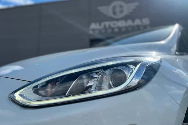 Ford Fiesta (2021) thumbnail 3