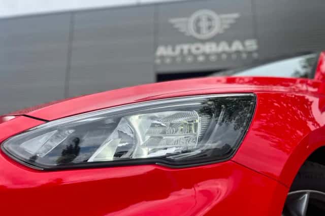 Ford Focus (2021) thumbnail 6