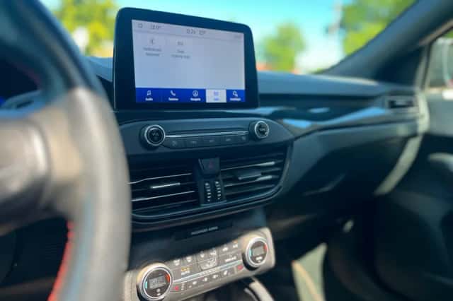 Ford Focus (2021) thumbnail 5
