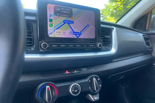 Kia Stonic (2023) thumbnail 3