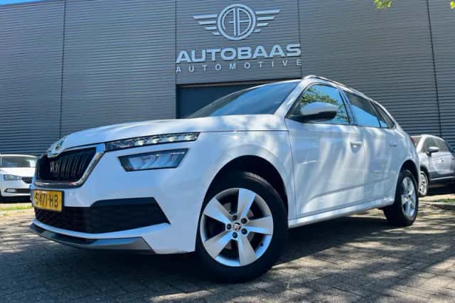 Škoda Kamiq (2023) thumbnail 1
