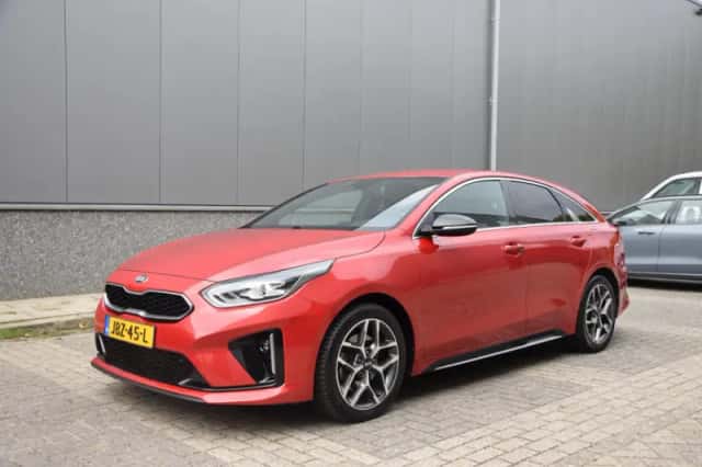 Kia Proceed (2019) thumbnail 2