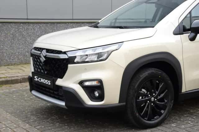 Suzuki S-Cross (2026) thumbnail 3