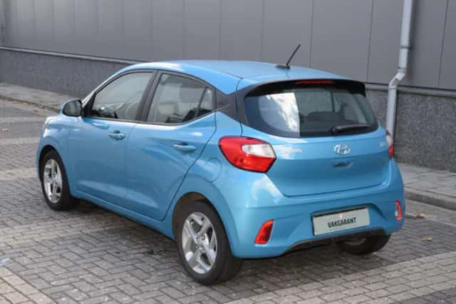 Hyundai i10 (2022) thumbnail 2