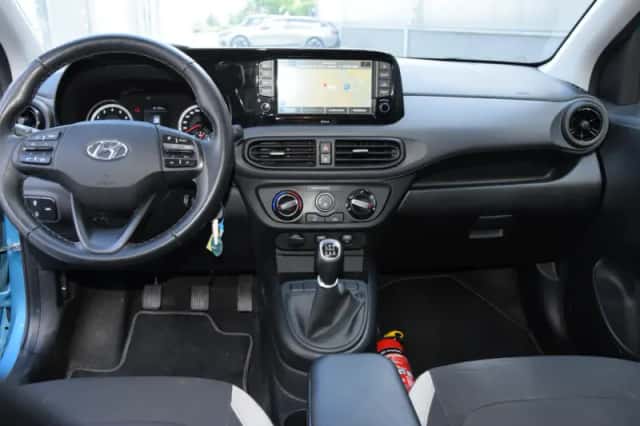 Hyundai i10 (2022) thumbnail 3