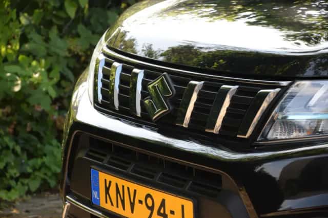Suzuki Vitara (2023) thumbnail 4