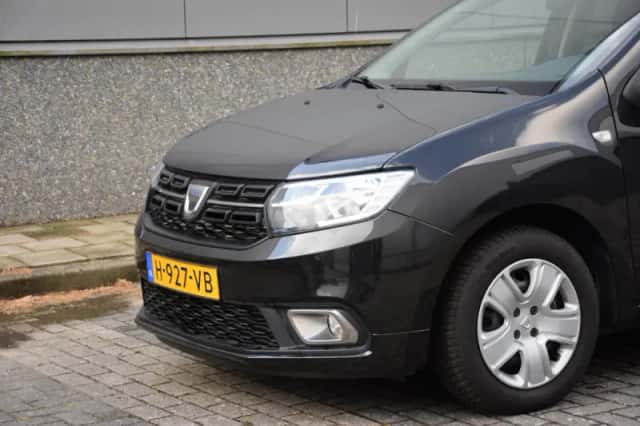 Dacia Sandero (2020) thumbnail 3
