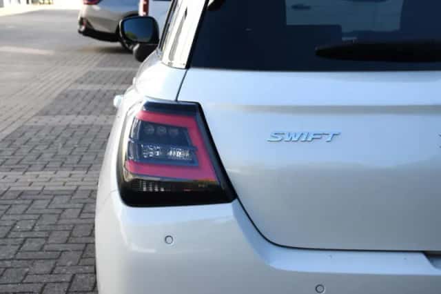 Suzuki Swift (2025) thumbnail 6