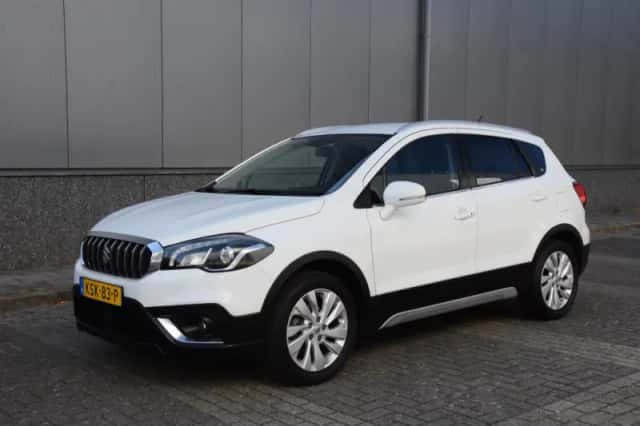 Suzuki S-Cross (2018) thumbnail 2
