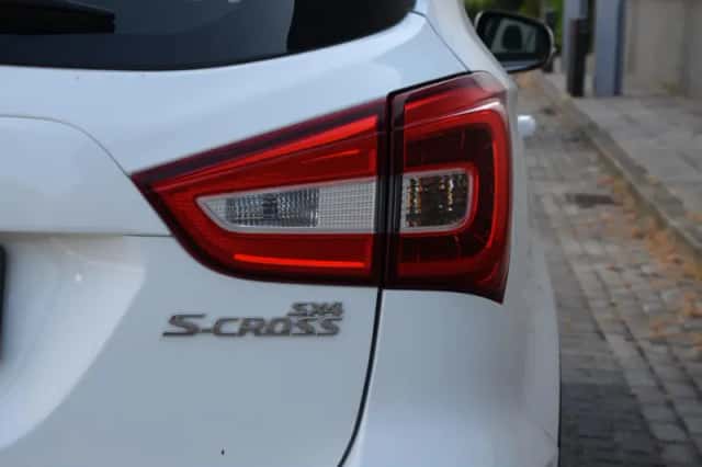 Suzuki S-Cross (2018) thumbnail 6