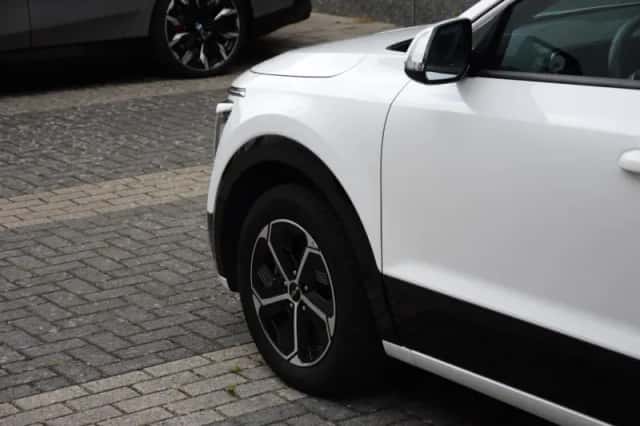 Kia Niro (2022) thumbnail 5