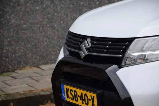 Suzuki Vitara (2025) thumbnail 4