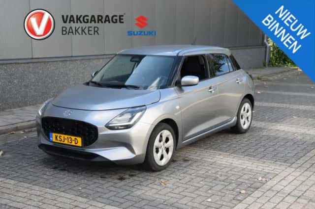 Suzuki Swift (2025) thumbnail 1