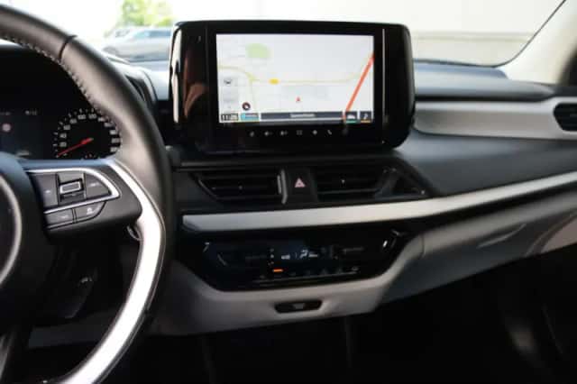 Suzuki Swift (2025) thumbnail 6