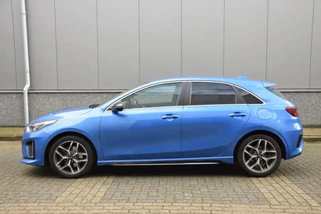 Kia Ceed (2021) thumbnail 5