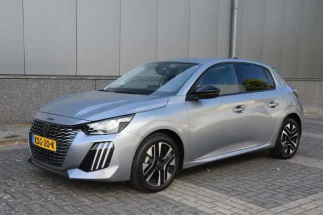 Peugeot 208 (2024) thumbnail 2