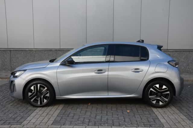 Peugeot 208 (2024) thumbnail 5