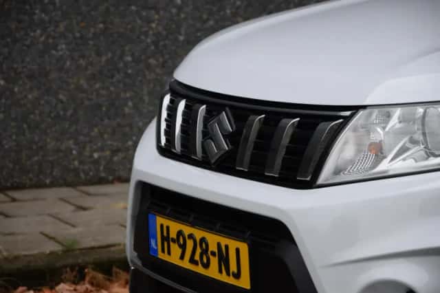 Suzuki Vitara (2019) thumbnail 4