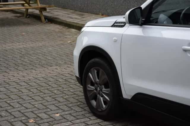Suzuki Vitara (2019) thumbnail 6