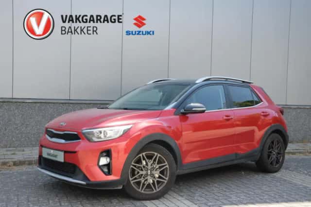 Kia Stonic (2020) thumbnail 1