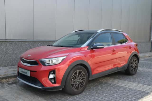 Kia Stonic (2020) thumbnail 2