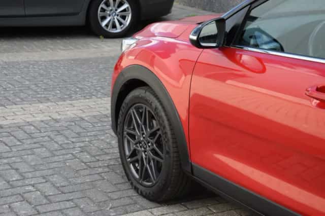 Kia Stonic (2020) thumbnail 5