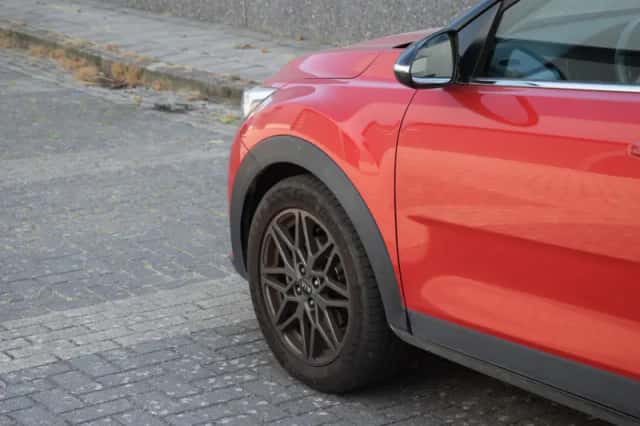 Kia Stonic (2020) thumbnail 5
